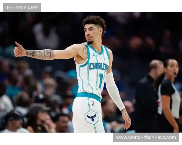 NBA黄蜂新秀高难度骑扣引发全网热议