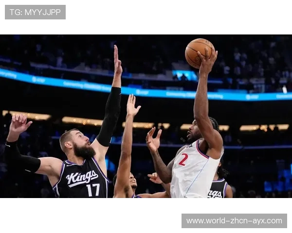 乔治外线三分压哨命中，快船绝杀成功——激动人心的篮球时刻